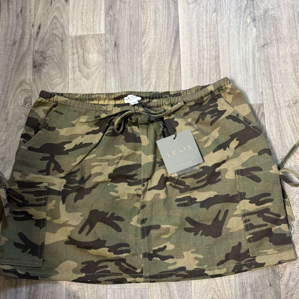 Le Lis Women's Green Camo Mini Skirt